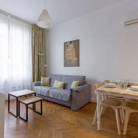 Apartment Flat In The Heart Of *