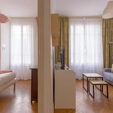 Apartment Flat In The Heart Of *
