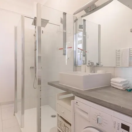 Flat In The Heart Of Apartment *
