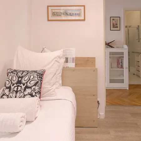 Flat In The Heart Of Cannes